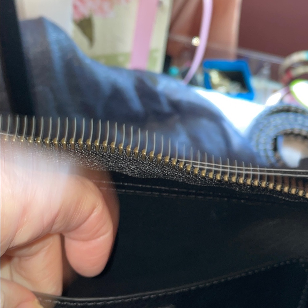 Black Frye and Co Vegan Leather Tote Bag - Picture 11 of 15